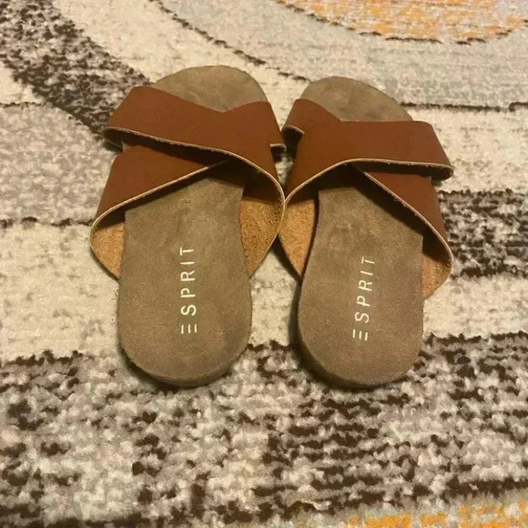 EUC Esprit Crisscross Sandals - Picture 4 of 8